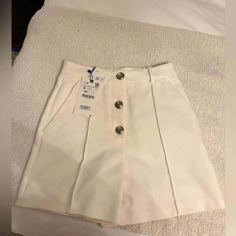 ZARA NWT SHORTS